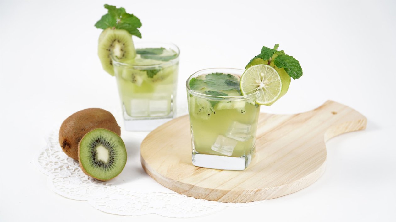 Kiwi Mint Swizzle