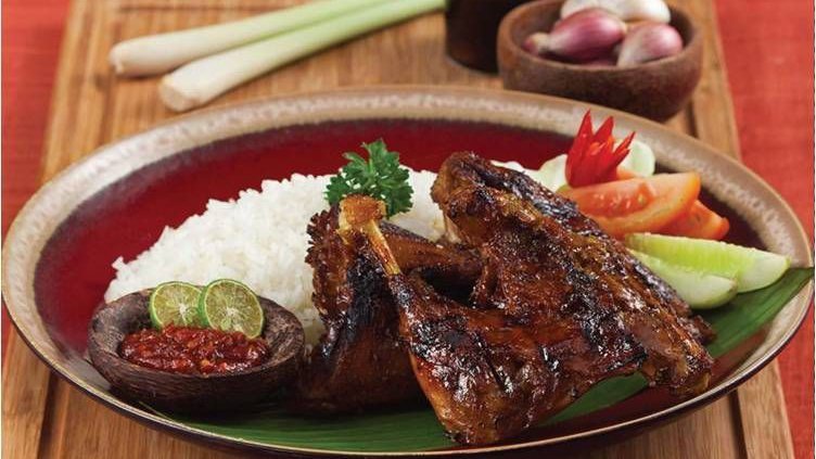 Bebek Bakar Bumbu Rempah Kecap